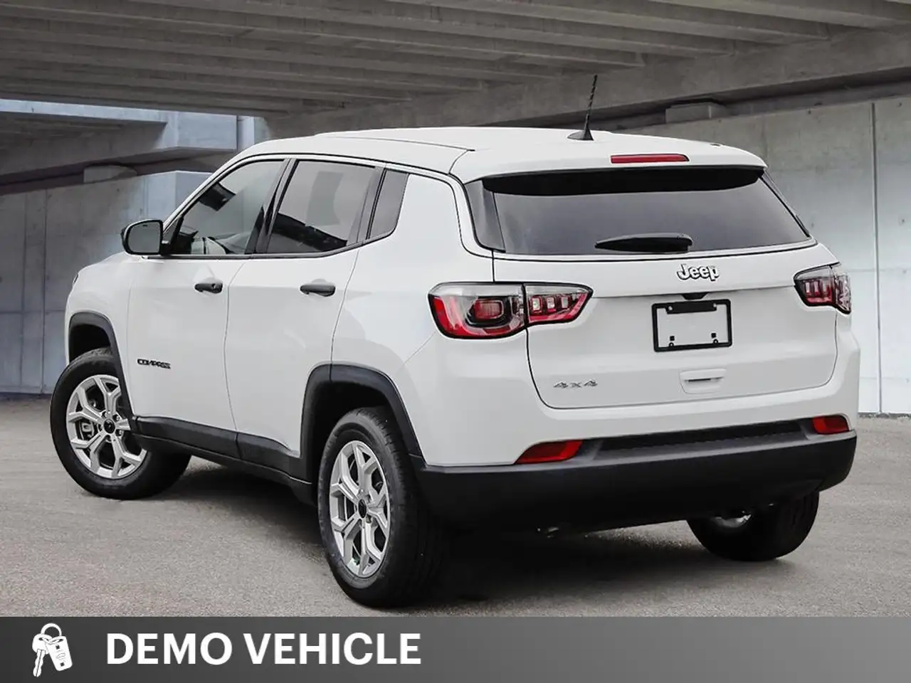 Jeep Compass photo Jeep Compass
