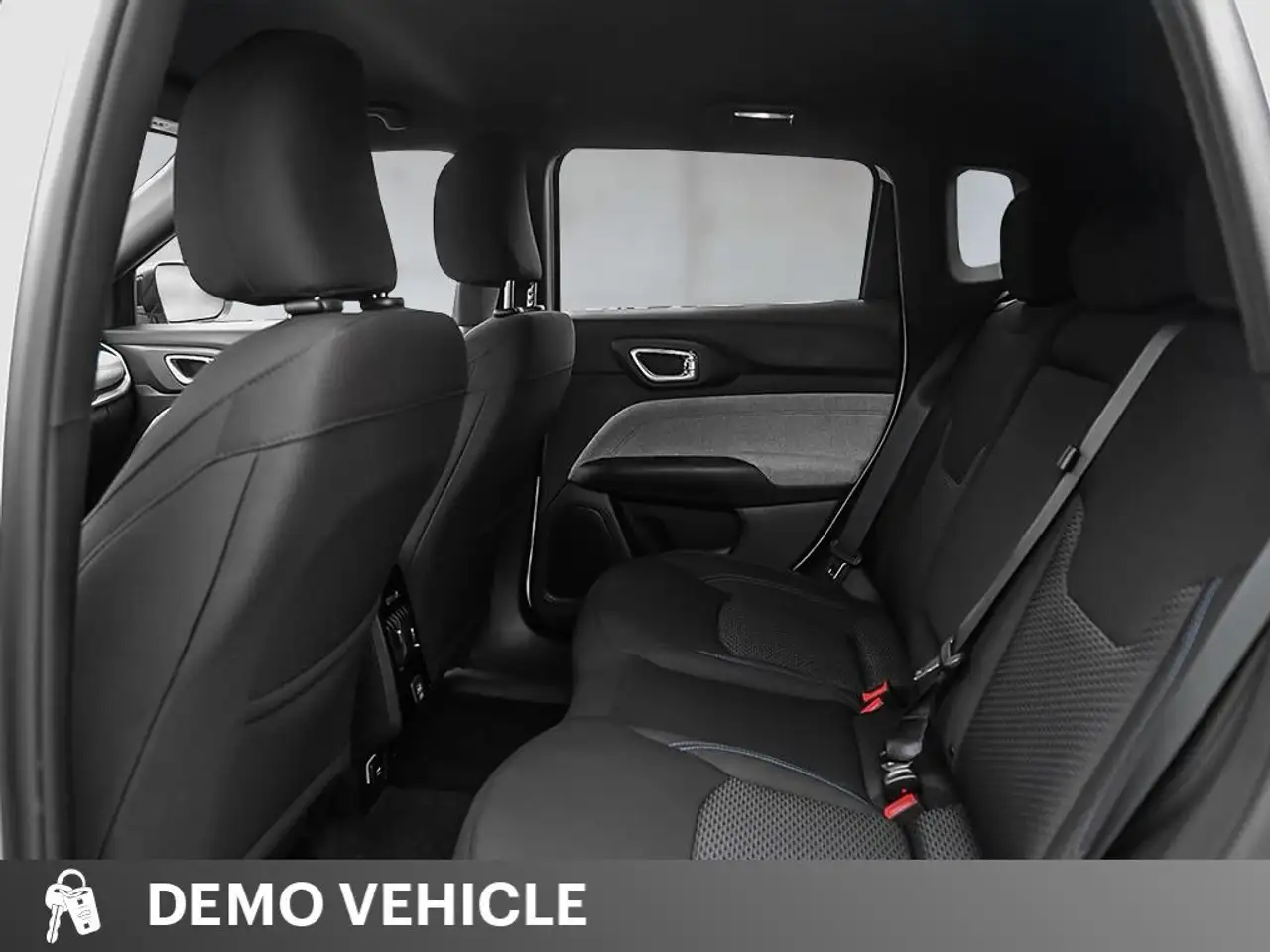 Jeep Compass photo Jeep Compass