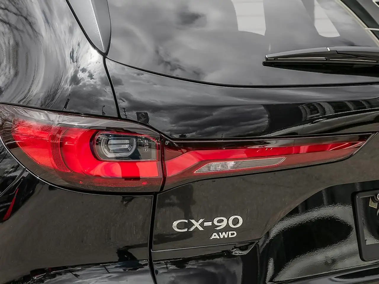 Mazda CX-90 PHEV photo Mazda CX-90 PHEV