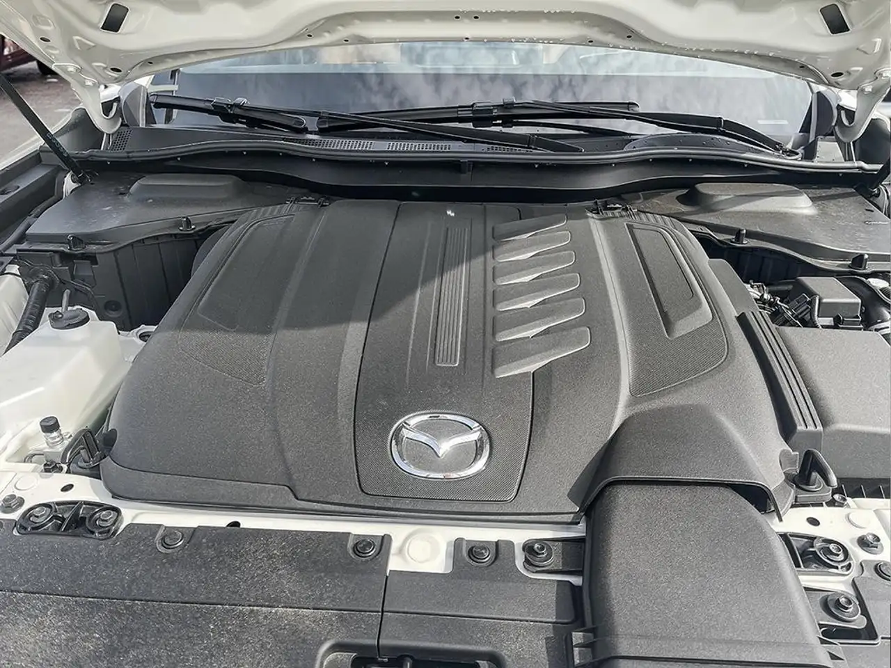 Mazda CX-90 PHEV photo Mazda CX-90 PHEV