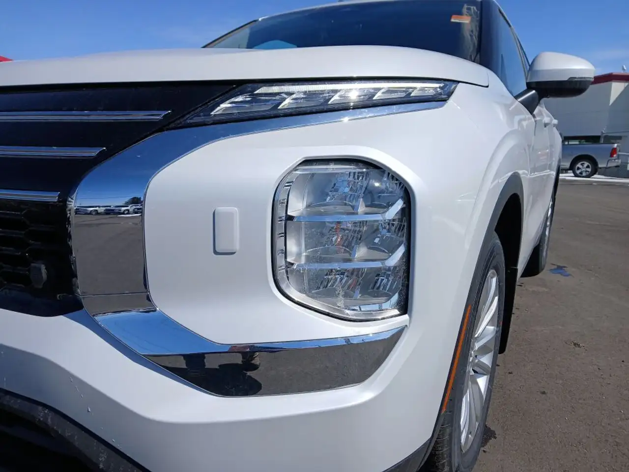 Mitsubishi Outlander снимка Mitsubishi Outlander