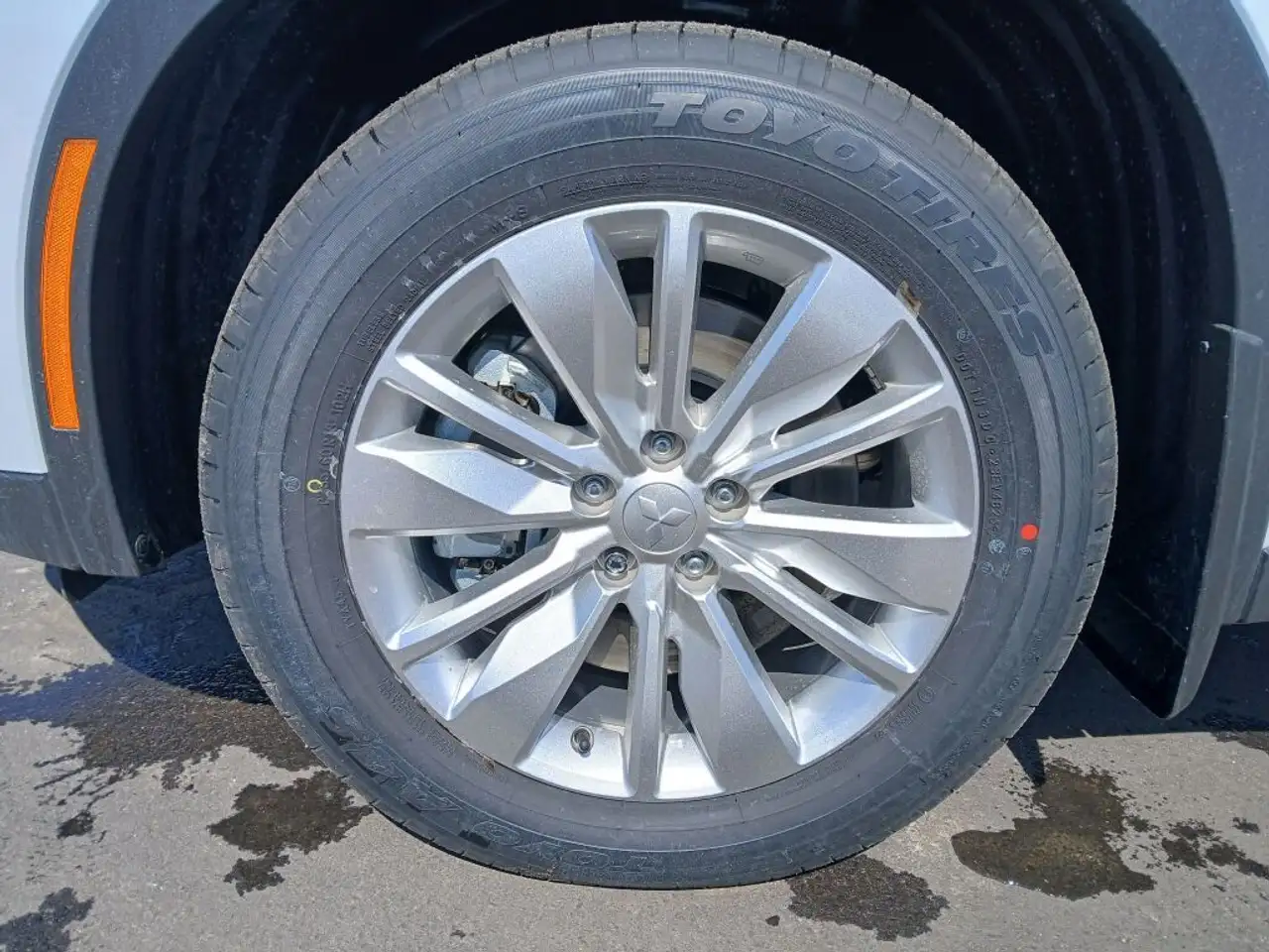 Mitsubishi Outlander снимка Mitsubishi Outlander