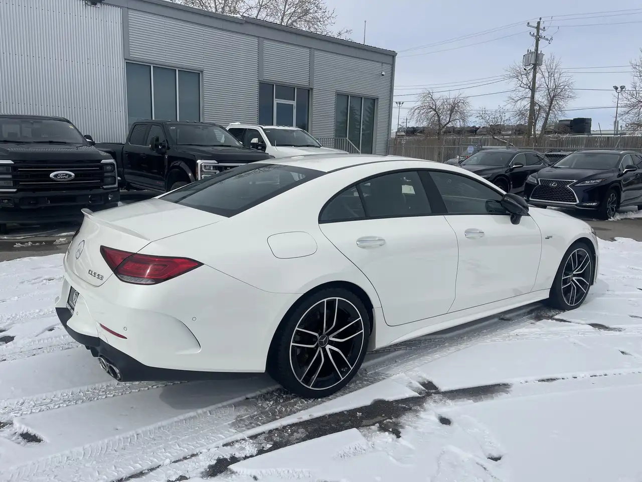 Mercedes-Benz CLS снимка Mercedes-Benz CLS