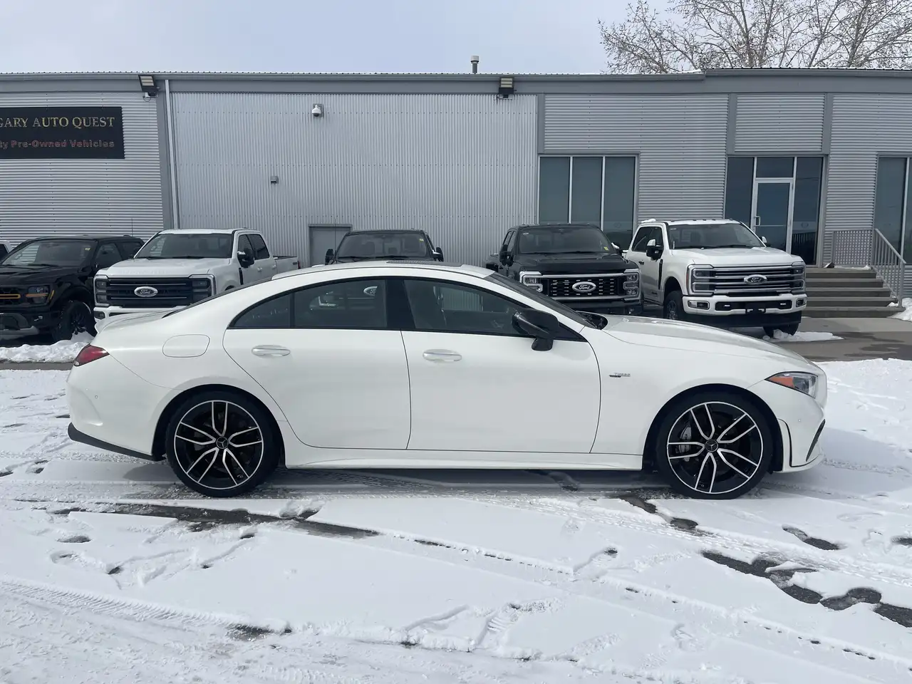 Mercedes-Benz CLS снимка Mercedes-Benz CLS