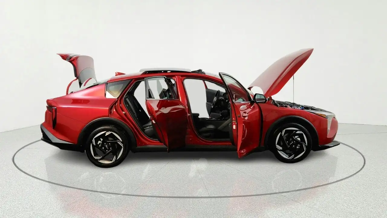 Kia K4 снимка Kia K4
