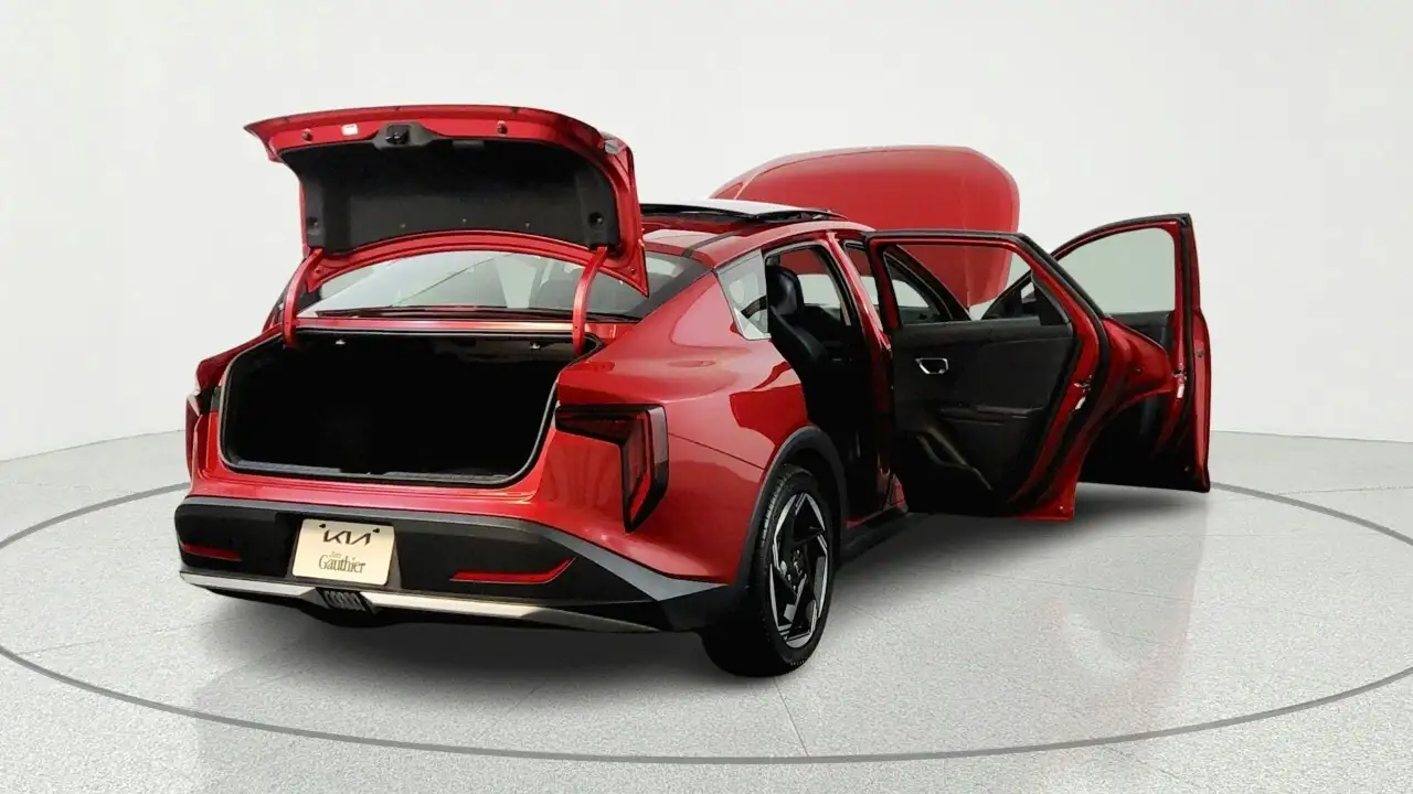Kia K4 снимка Kia K4
