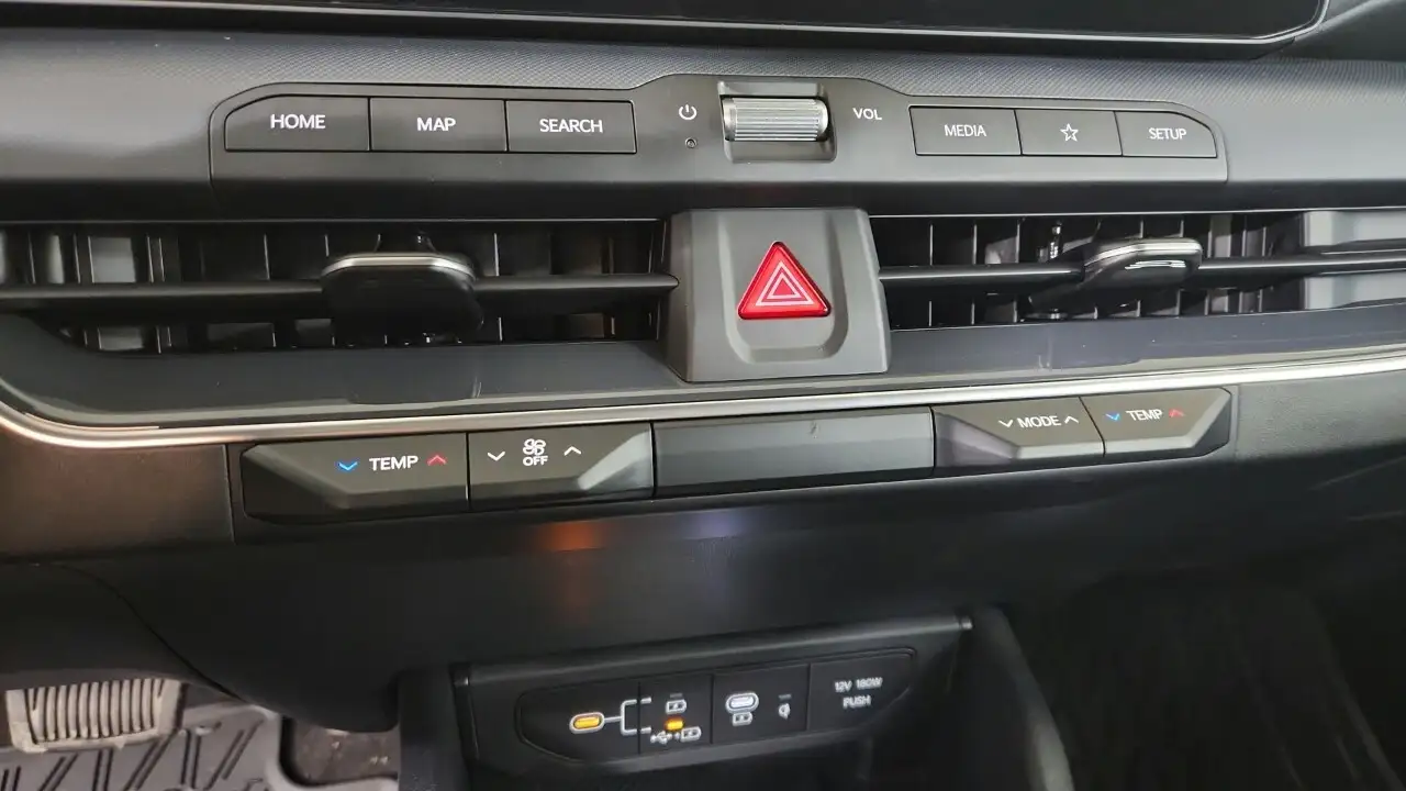Kia K4 снимка Kia K4