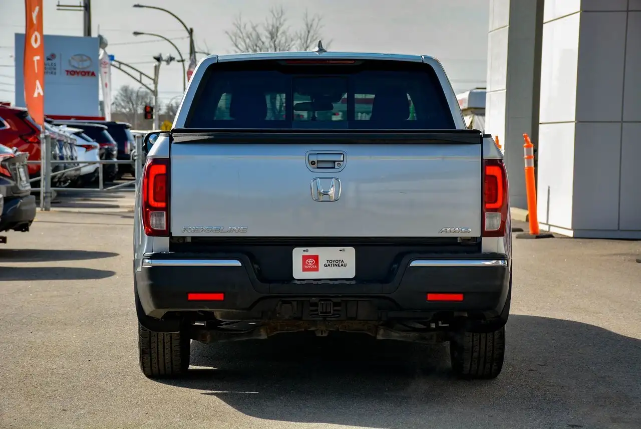Honda Ridgeline снимка Honda Ridgeline