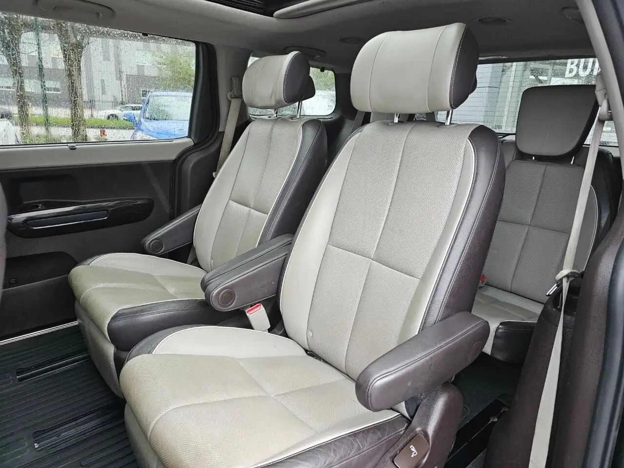 Kia Sedona fotografie Kia Sedona