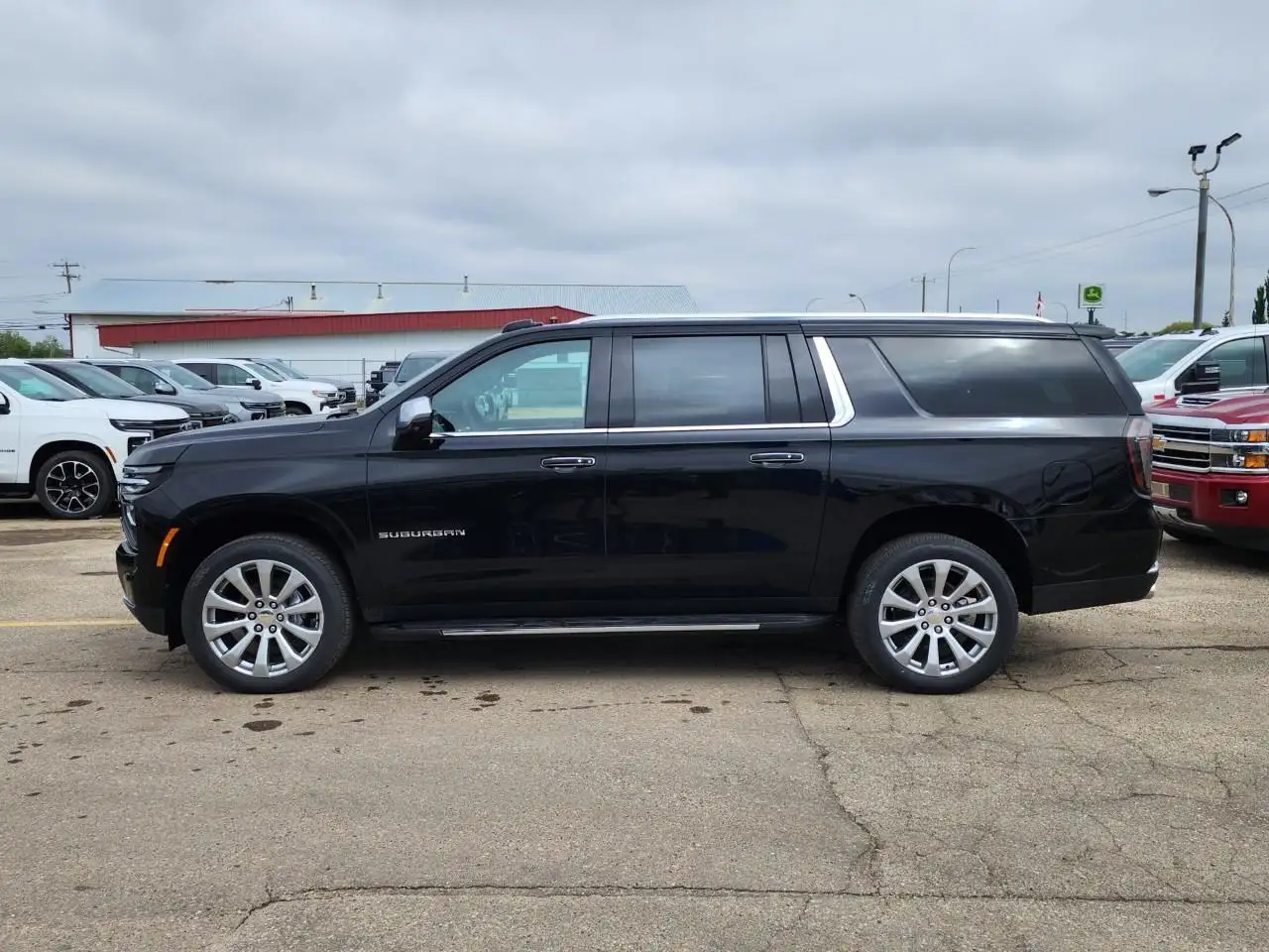 Chevrolet Suburban снимка Chevrolet Suburban