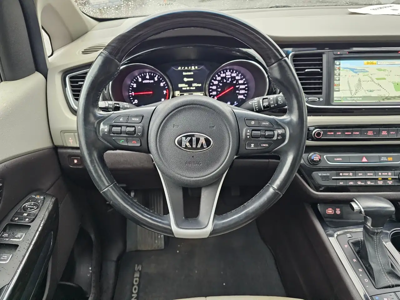 Kia Sedona fotografie Kia Sedona