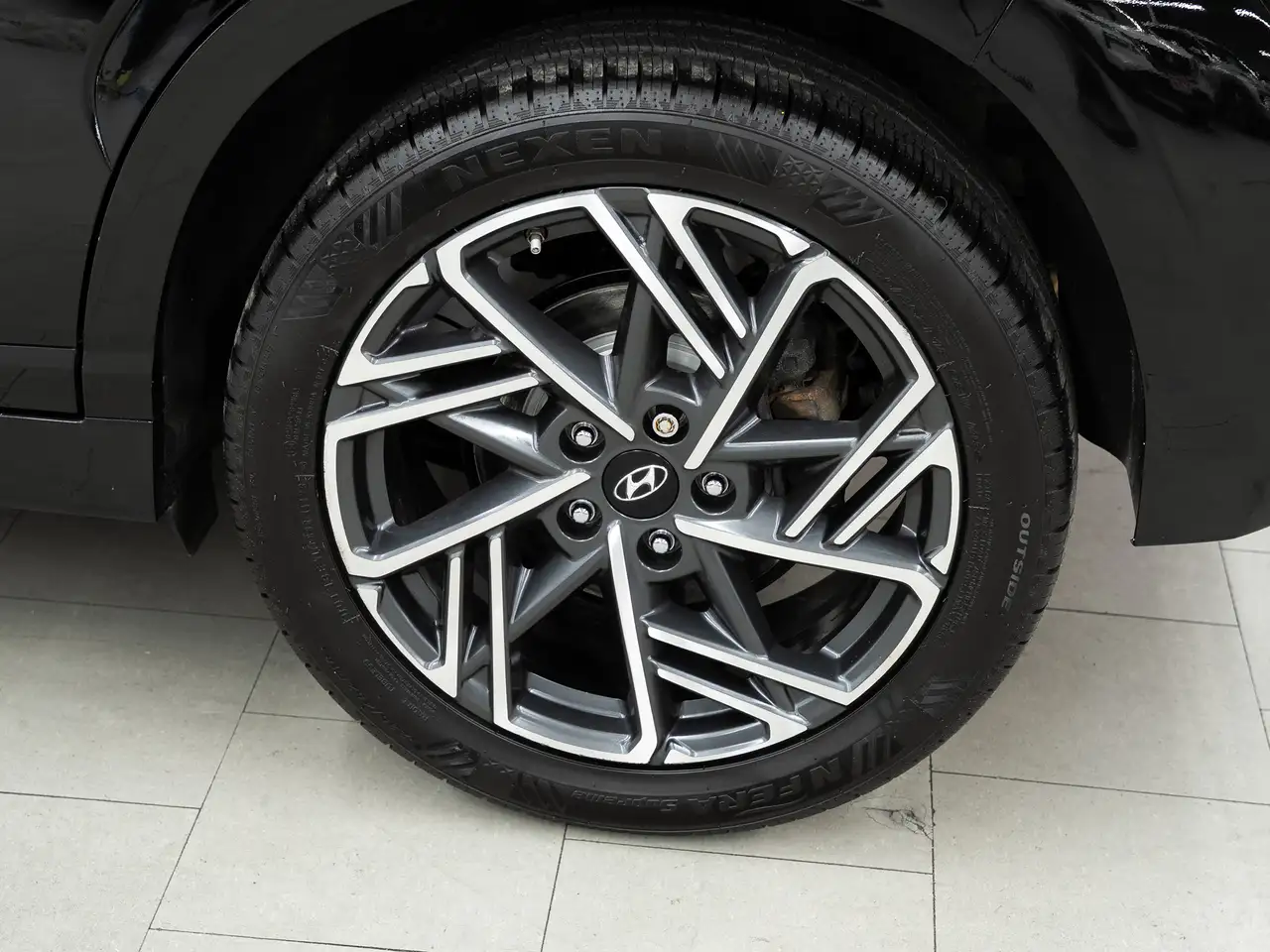 Hyundai KONA снимка Hyundai KONA