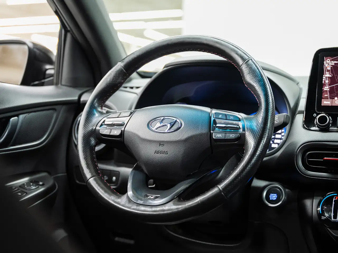 Hyundai KONA снимка Hyundai KONA