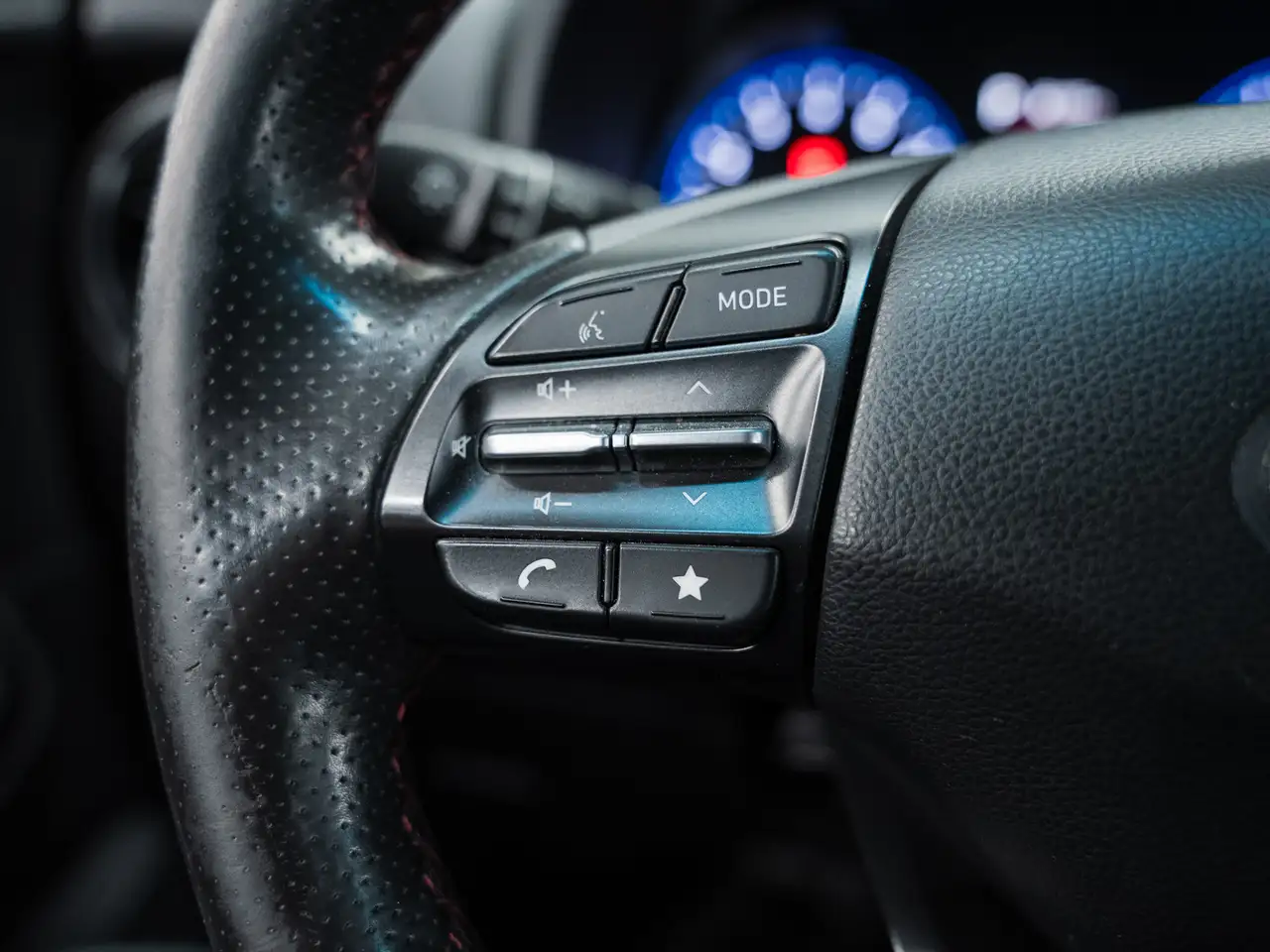 Hyundai KONA снимка Hyundai KONA