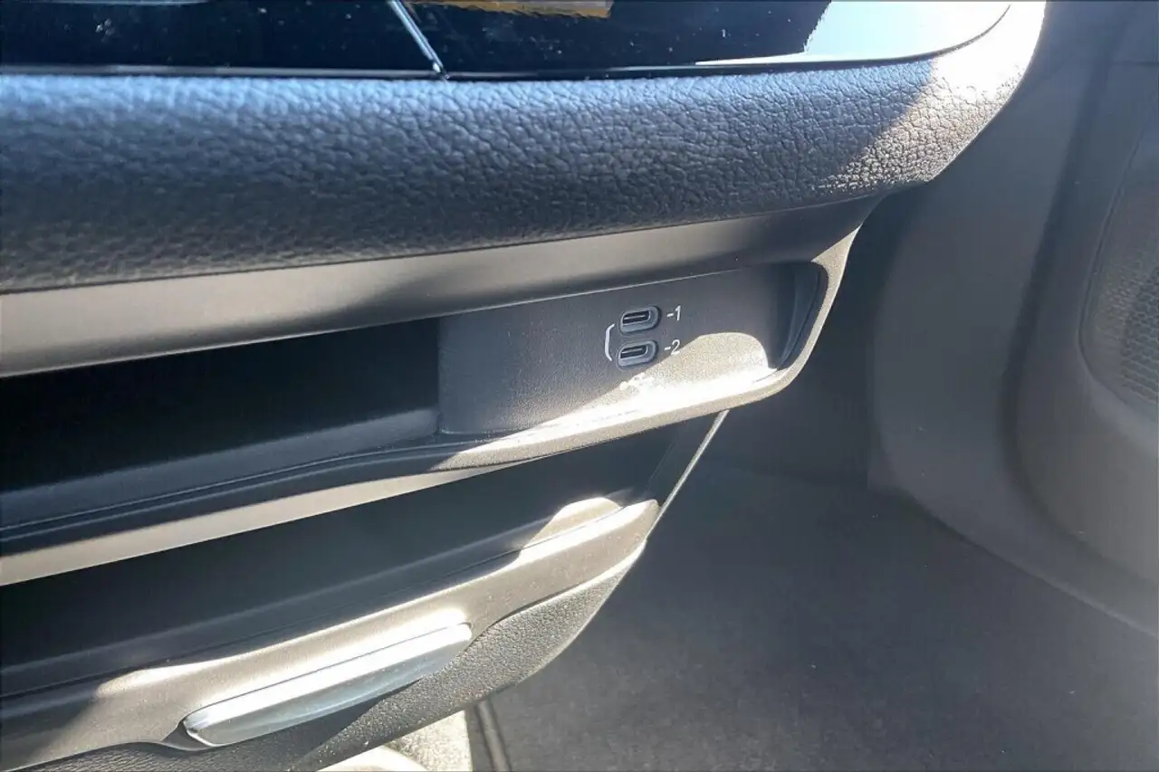 Chrysler Pacifica снимка Chrysler Pacifica