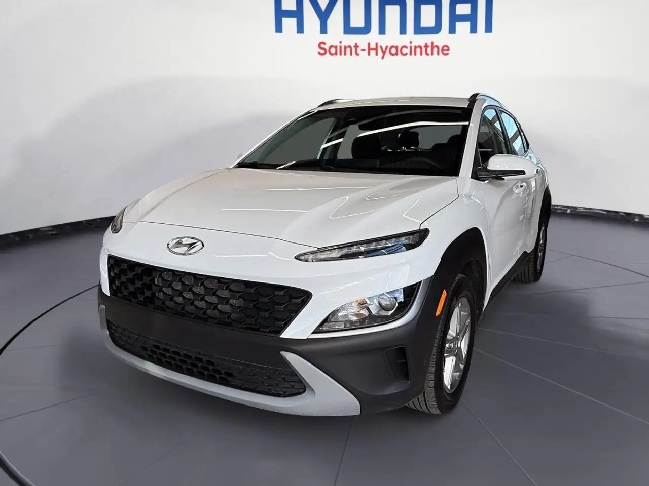Hyundai KONA снимка Hyundai KONA