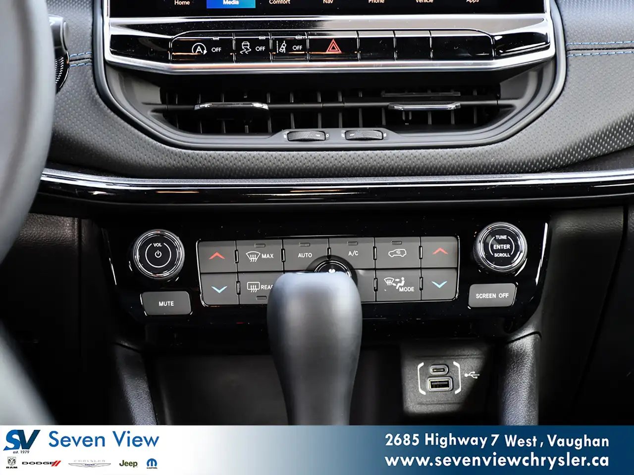 Jeep Compass photo Jeep Compass