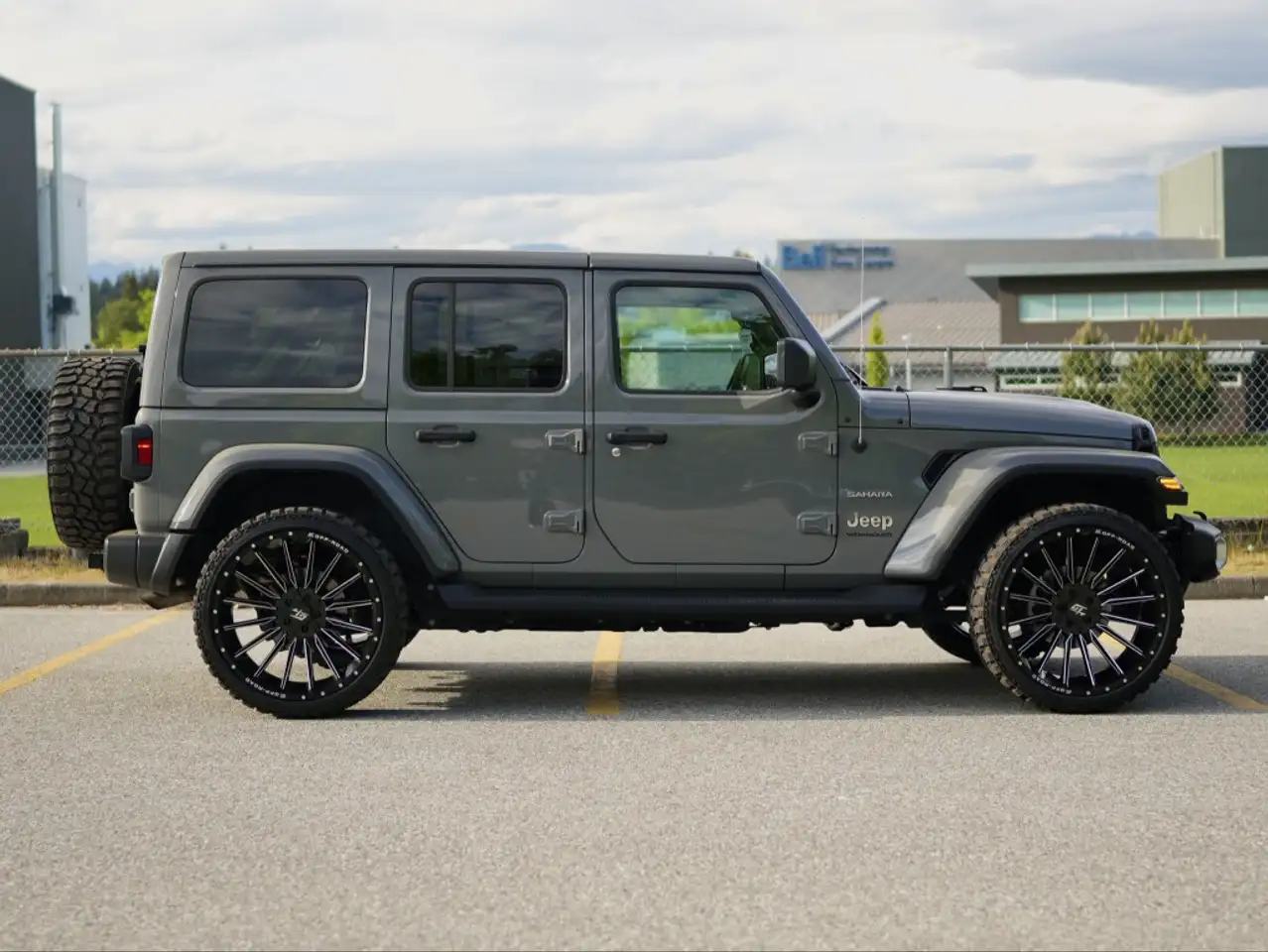 Jeep Wrangler photo Jeep Wrangler