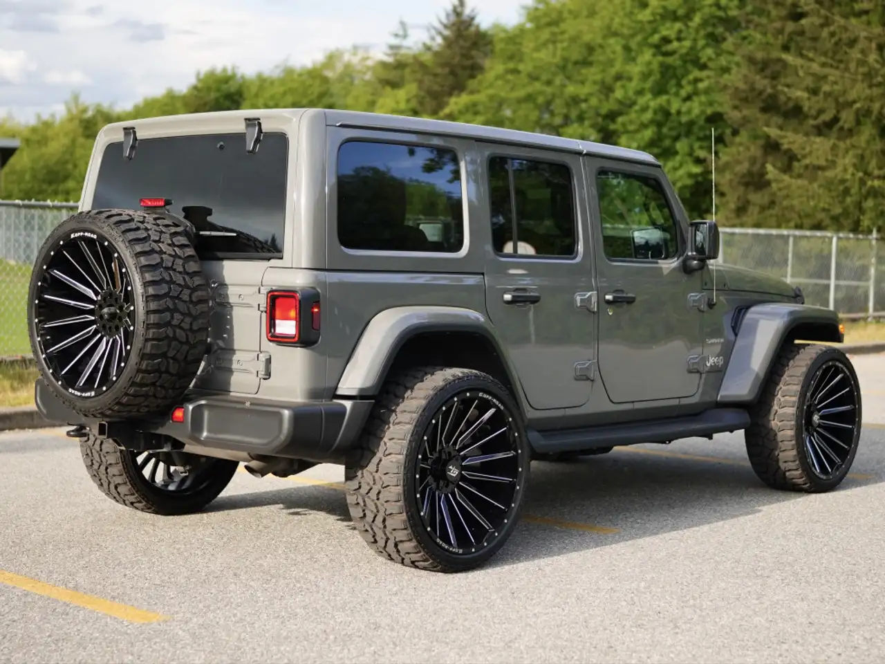 Jeep Wrangler photo Jeep Wrangler
