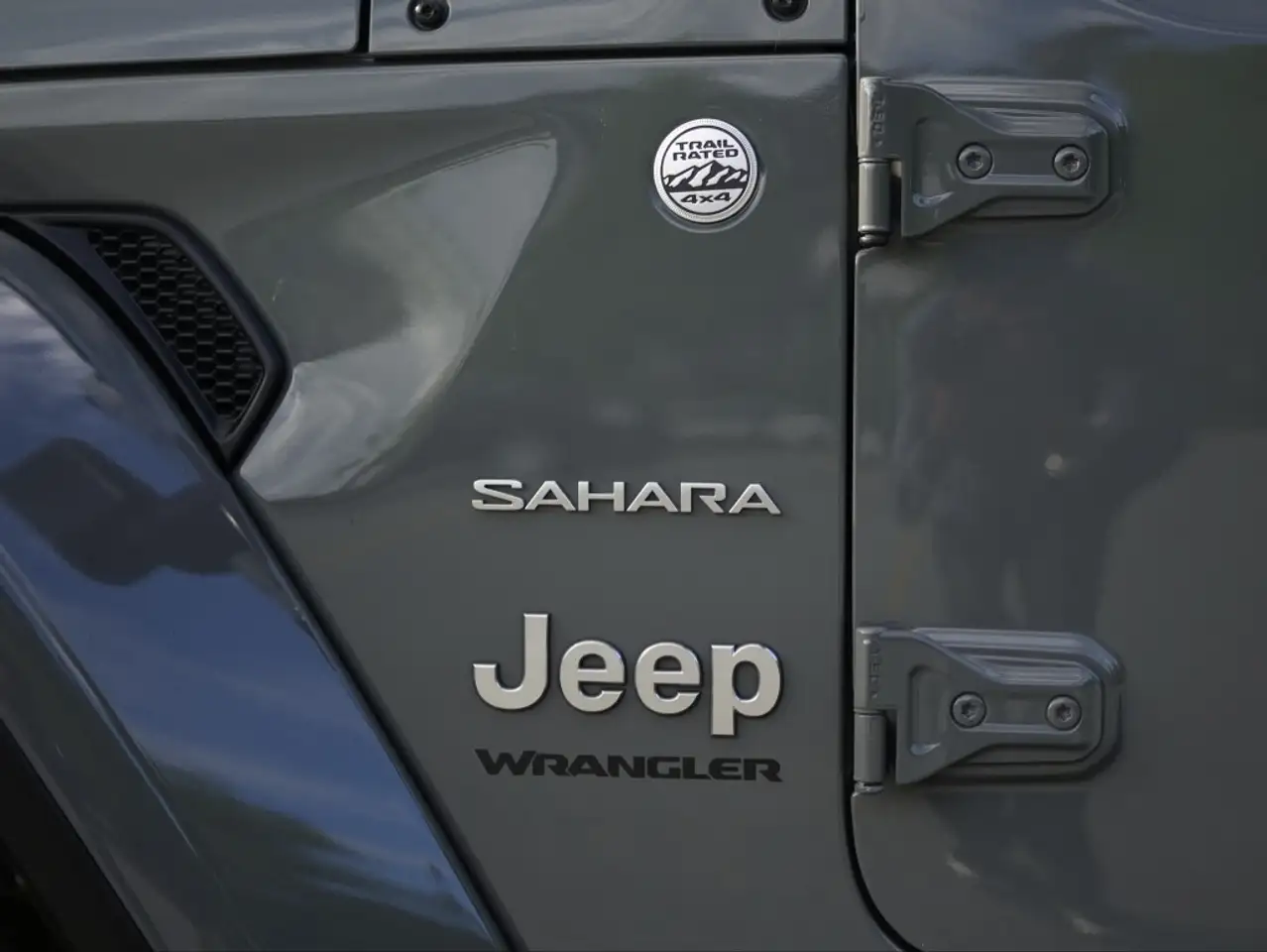 Jeep Wrangler photo Jeep Wrangler