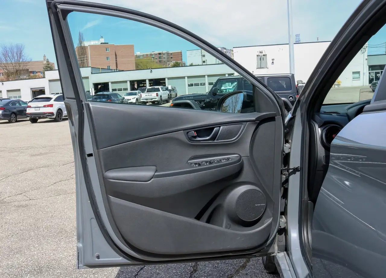 Hyundai KONA снимка Hyundai KONA