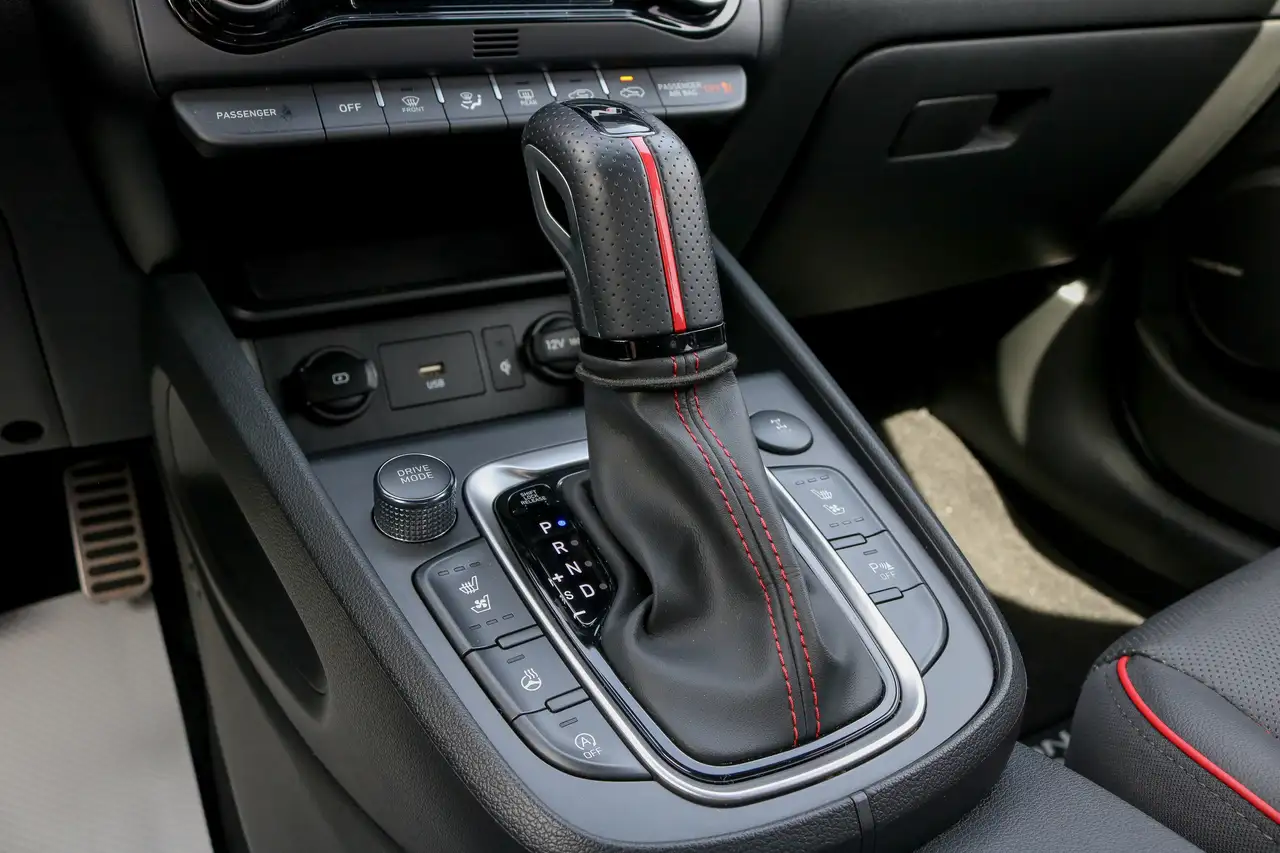 Hyundai KONA снимка Hyundai KONA