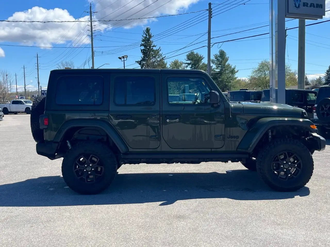 Jeep Wrangler photo Jeep Wrangler