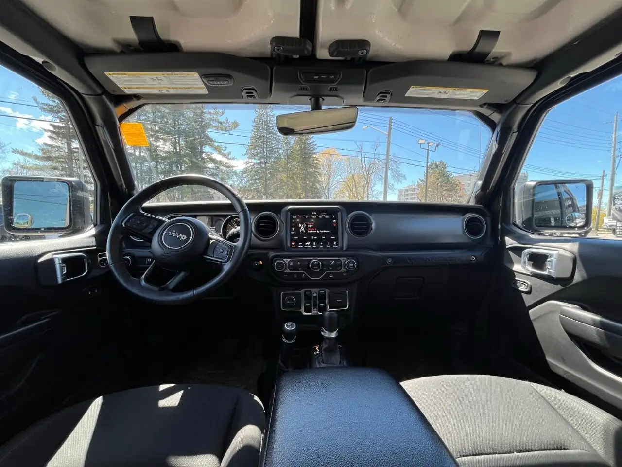 Jeep Wrangler photo Jeep Wrangler