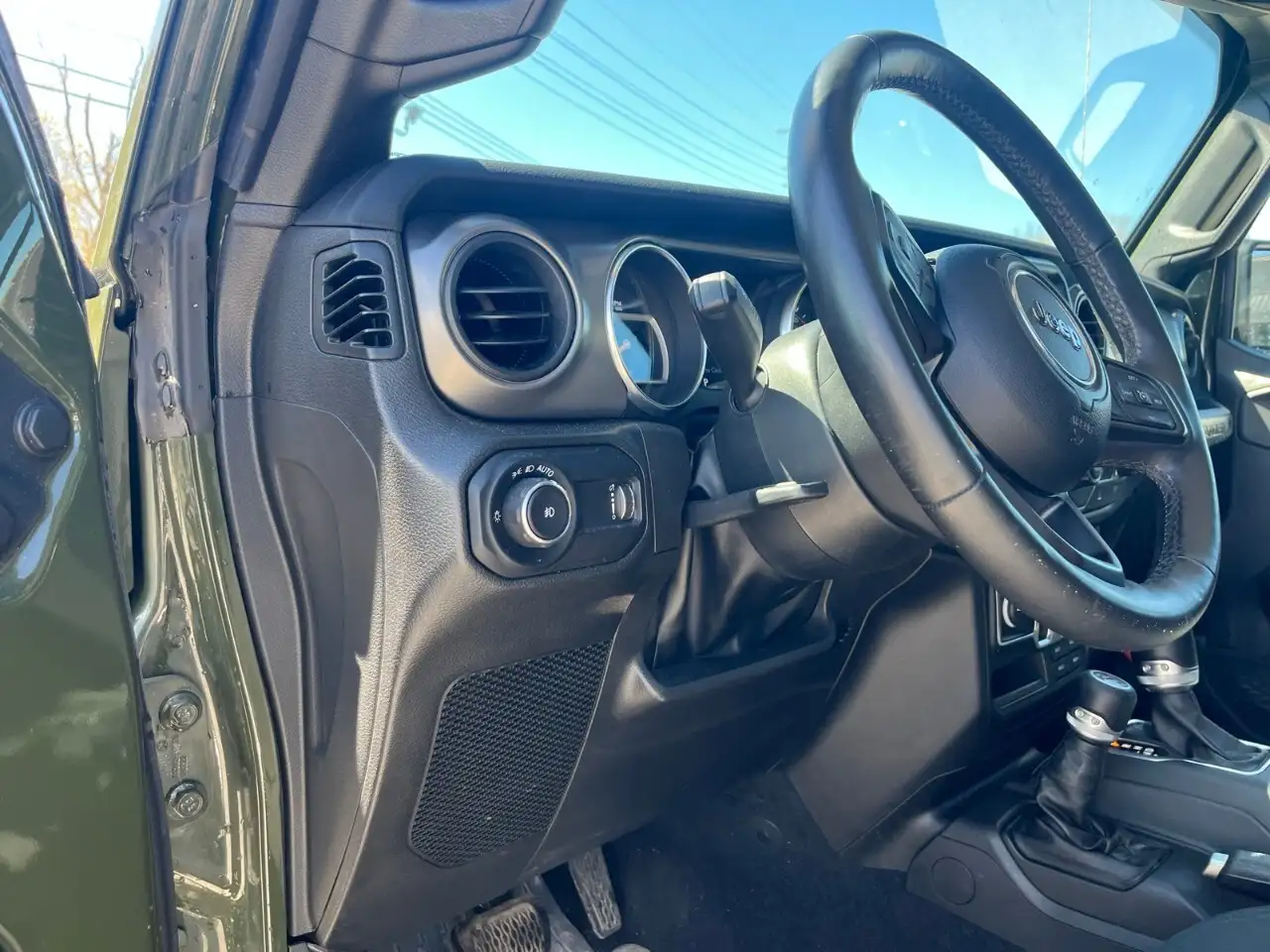 Jeep Wrangler photo Jeep Wrangler