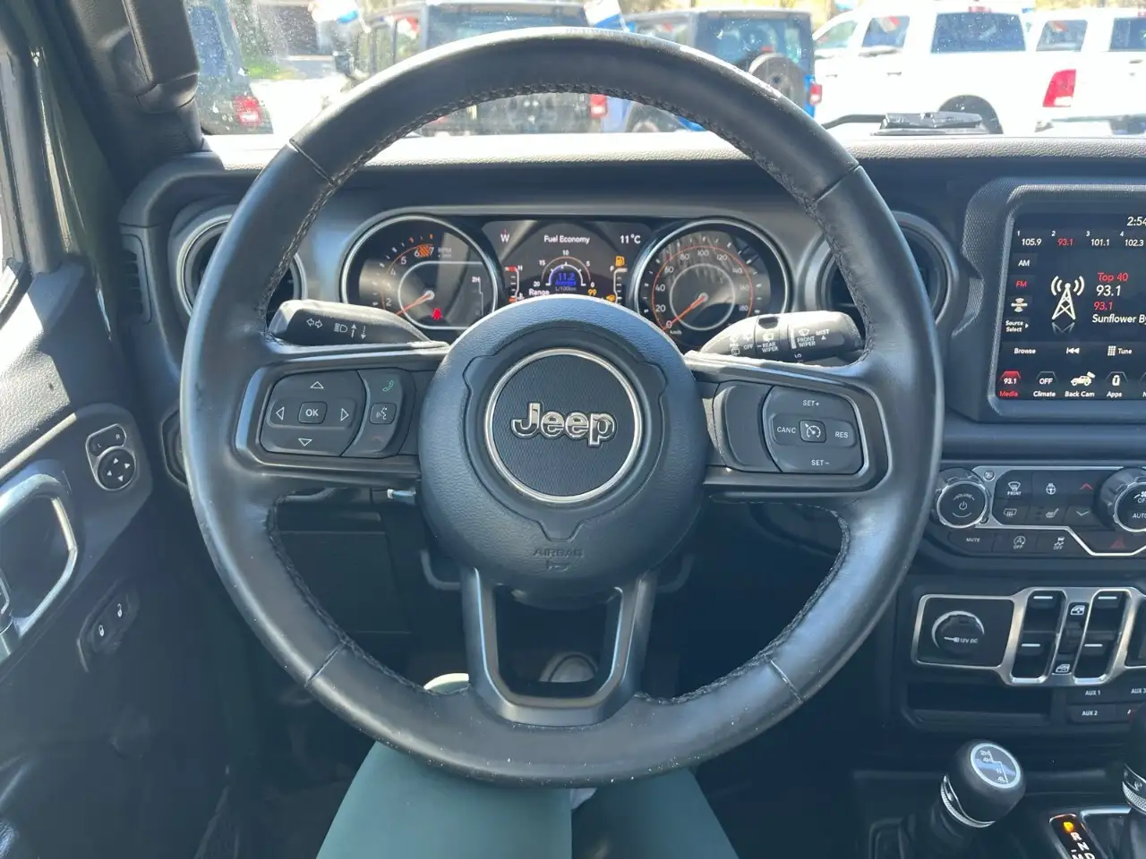 Jeep Wrangler photo Jeep Wrangler