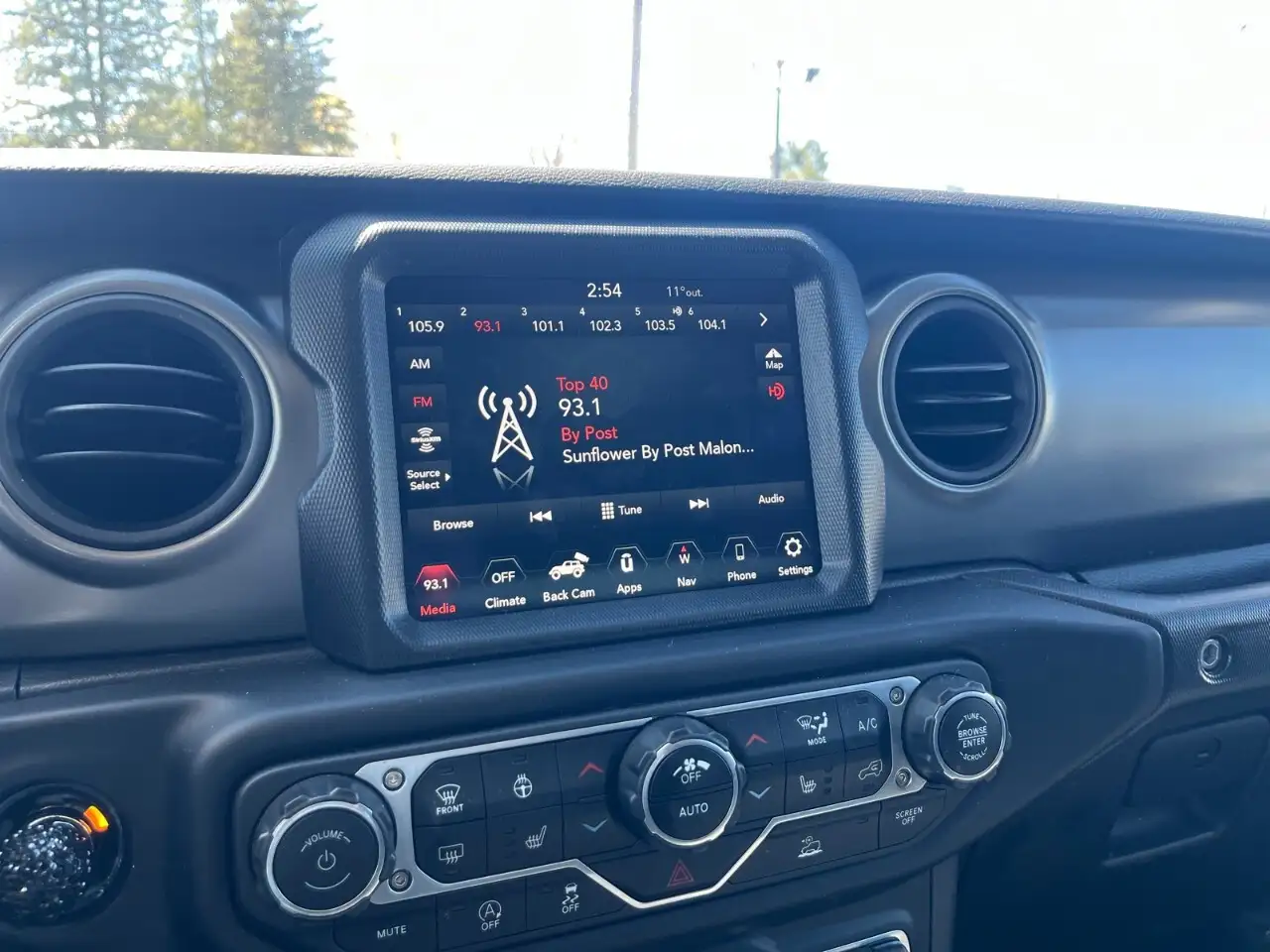 Jeep Wrangler photo Jeep Wrangler