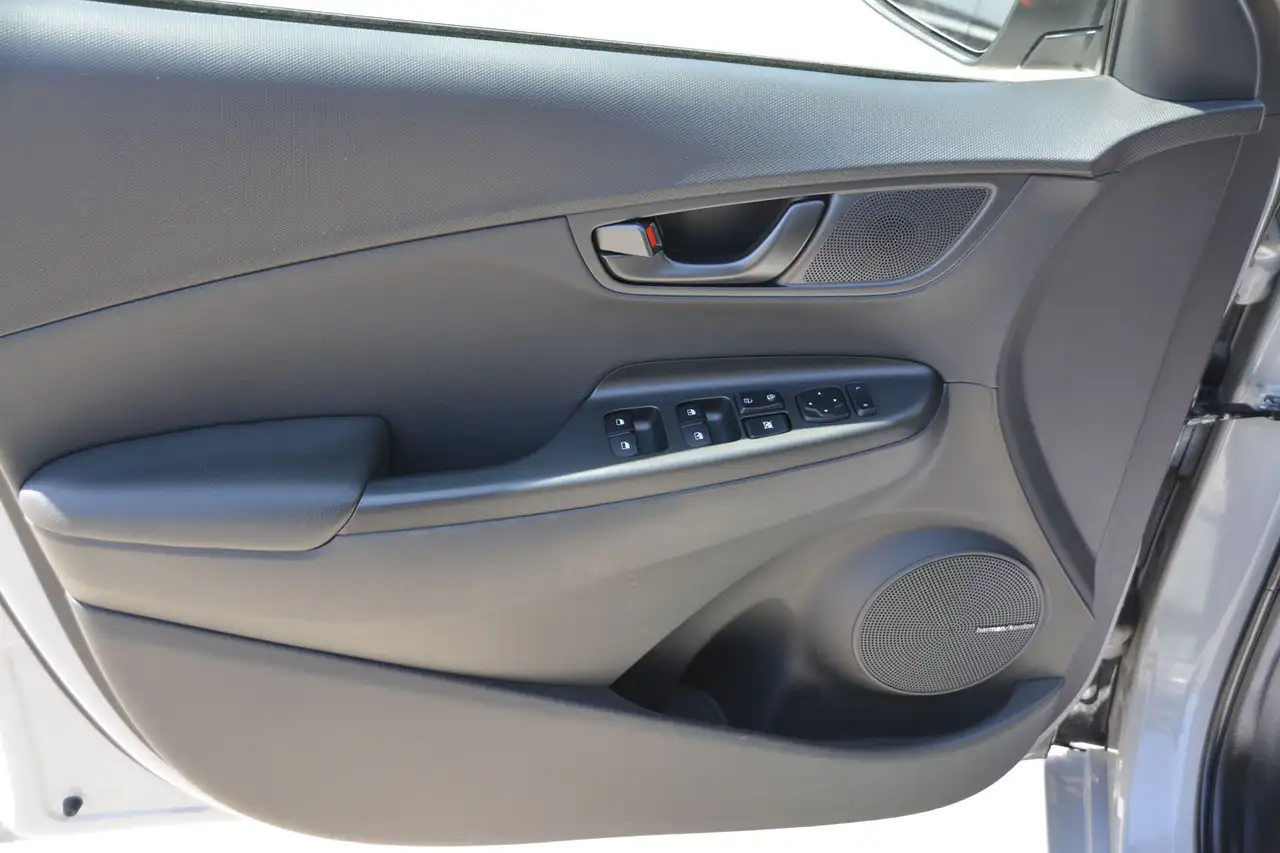 Hyundai KONA снимка Hyundai KONA