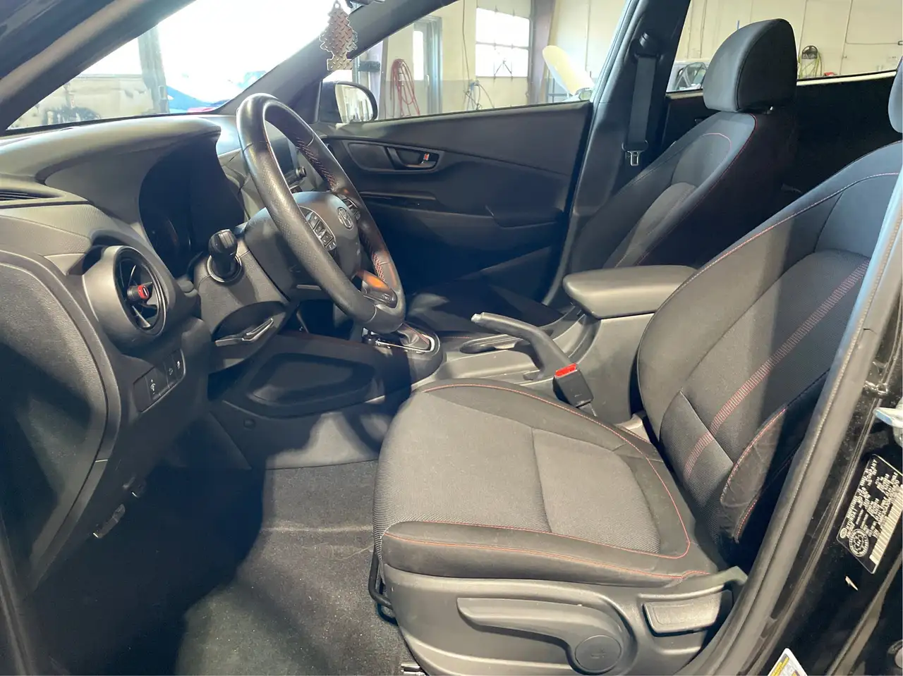 Hyundai KONA снимка Hyundai KONA