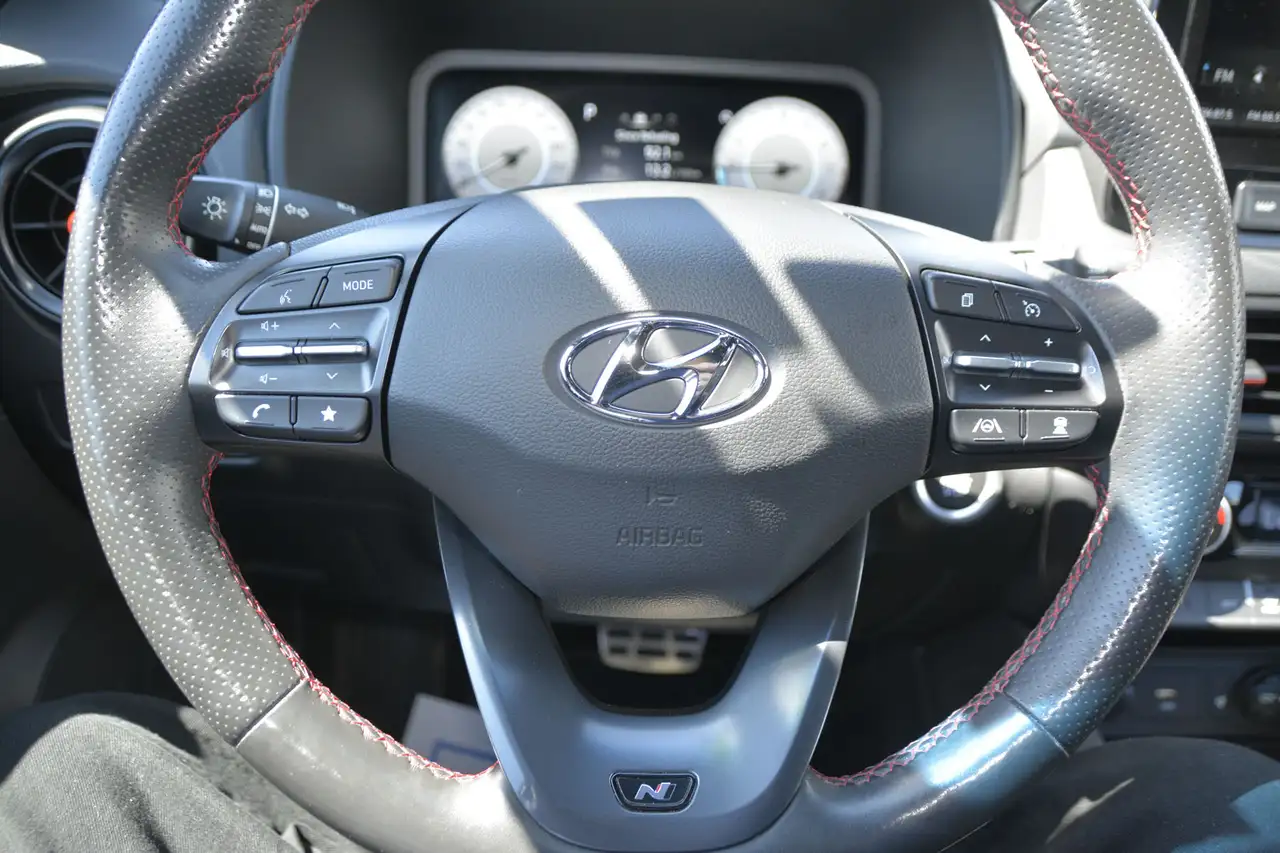 Hyundai KONA снимка Hyundai KONA
