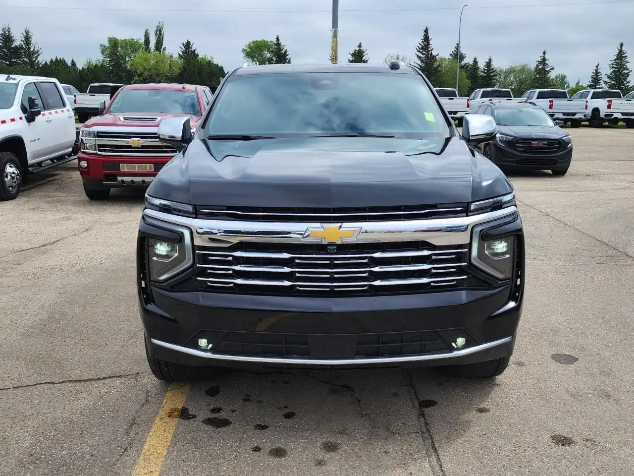 Chevrolet Suburban снимка Chevrolet Suburban