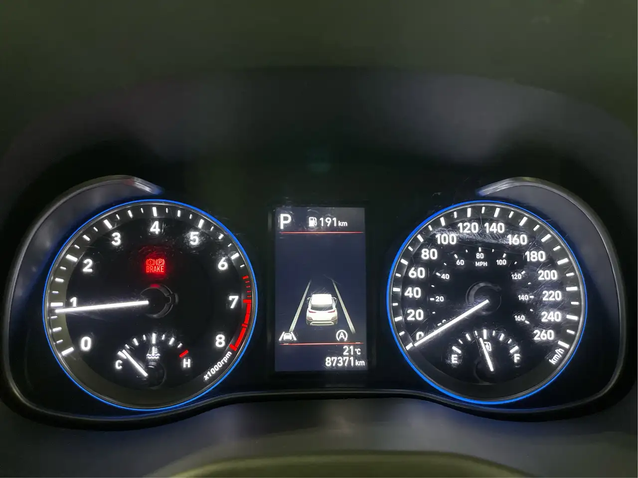 Hyundai KONA снимка Hyundai KONA