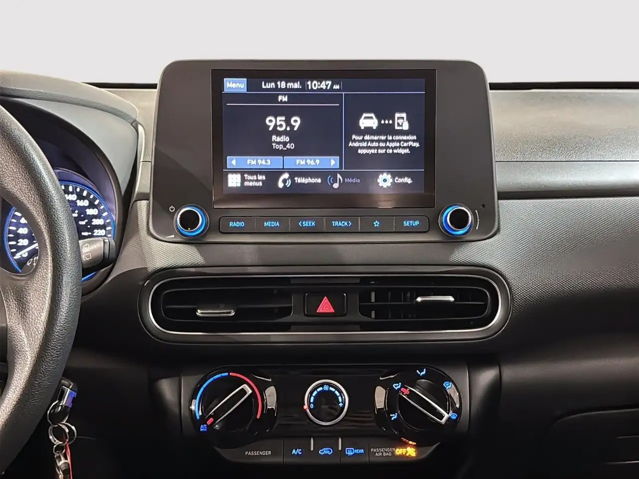Hyundai KONA photo Hyundai KONA