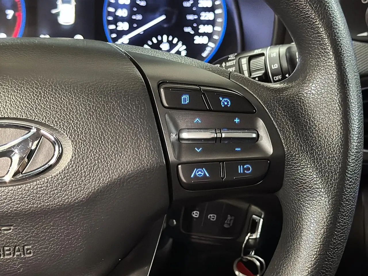 Hyundai KONA photo Hyundai KONA