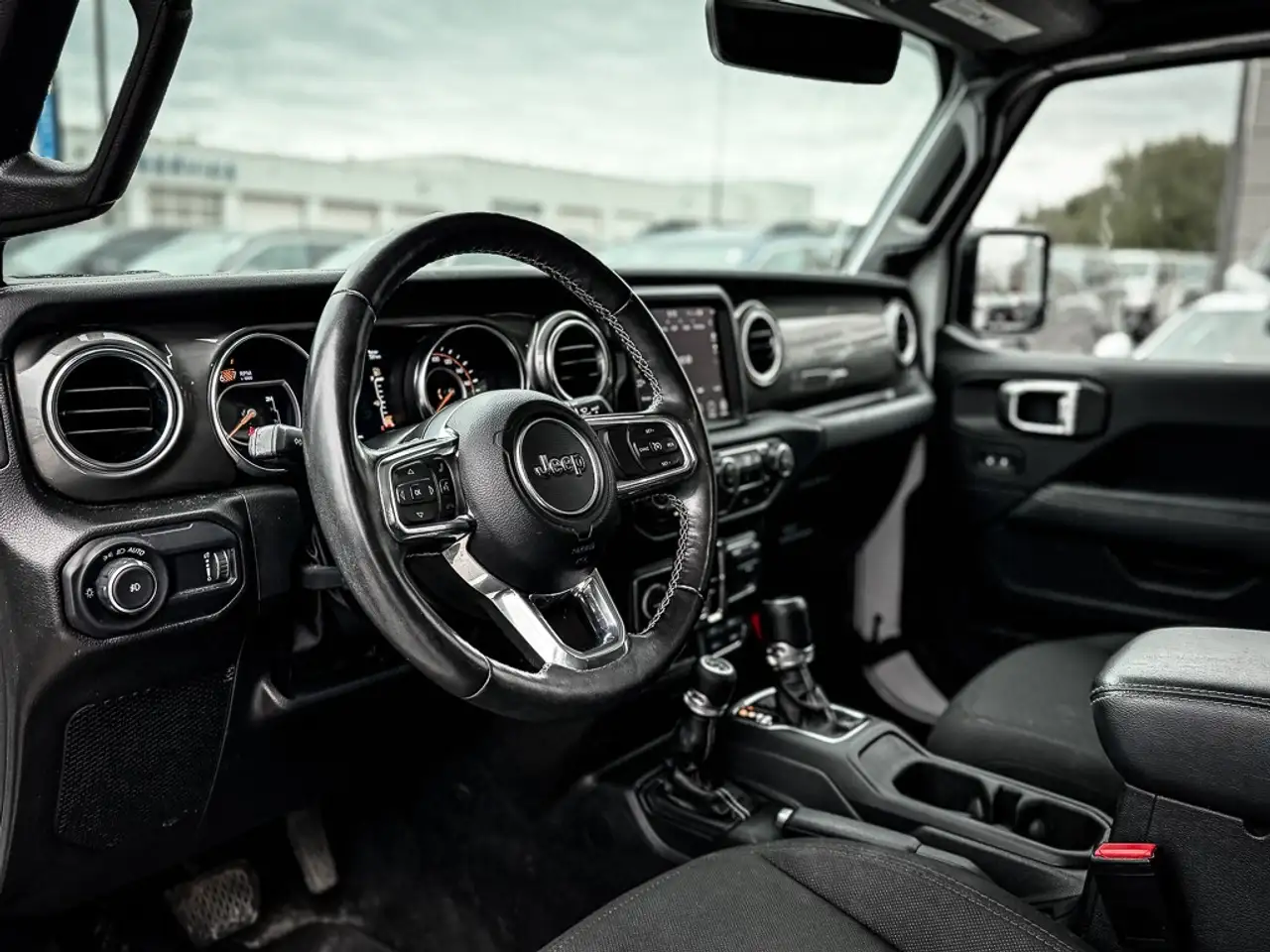 Jeep Wrangler снимка Jeep Wrangler