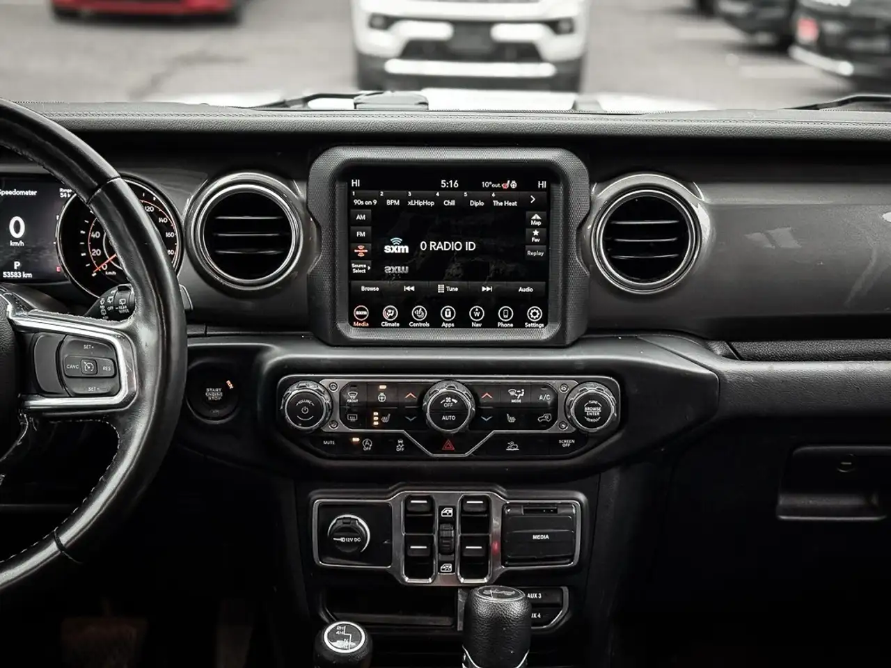 Jeep Wrangler снимка Jeep Wrangler