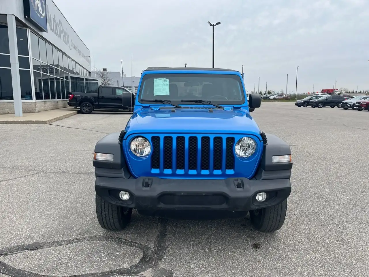 Jeep Wrangler снимка Jeep Wrangler