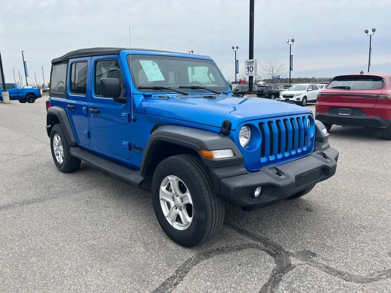 Jeep Wrangler снимка Jeep Wrangler