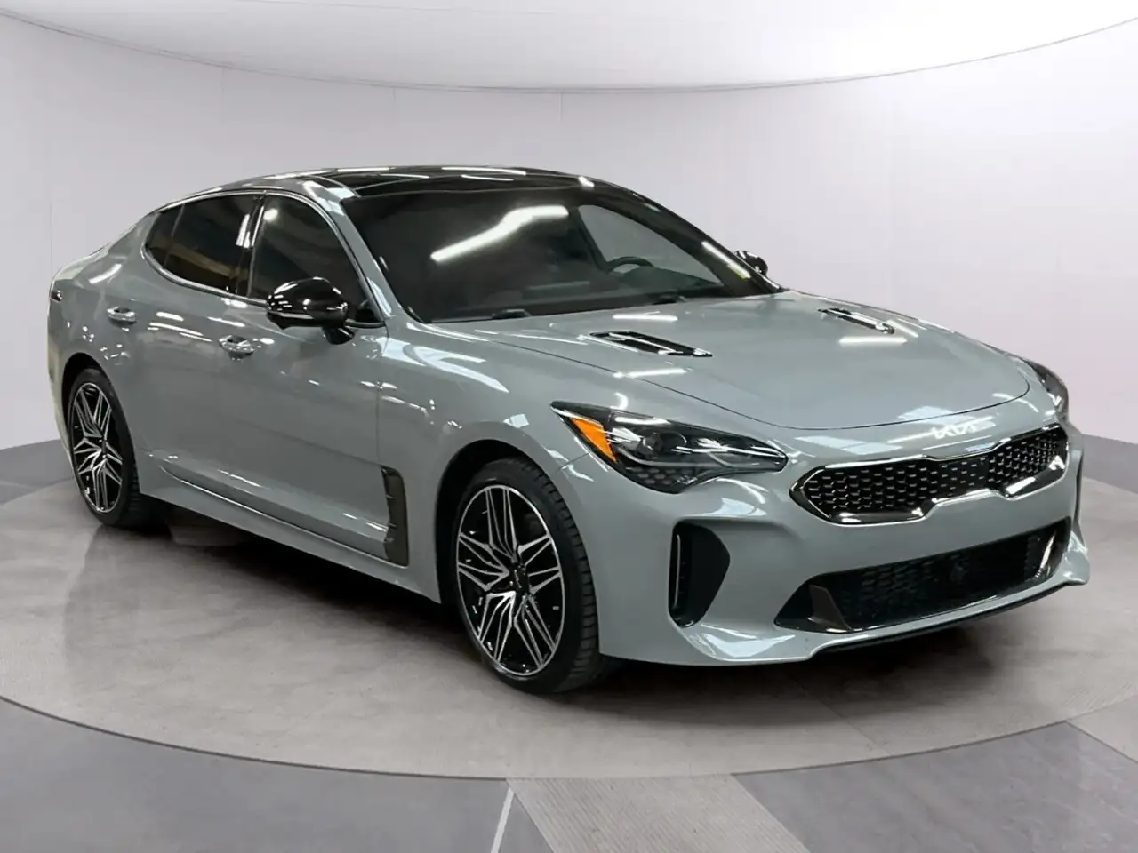 Kia Stinger photo Kia Stinger