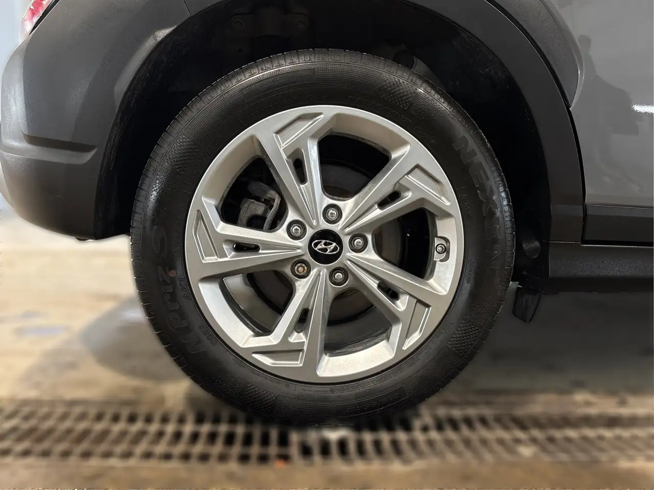 Hyundai KONA снимка Hyundai KONA