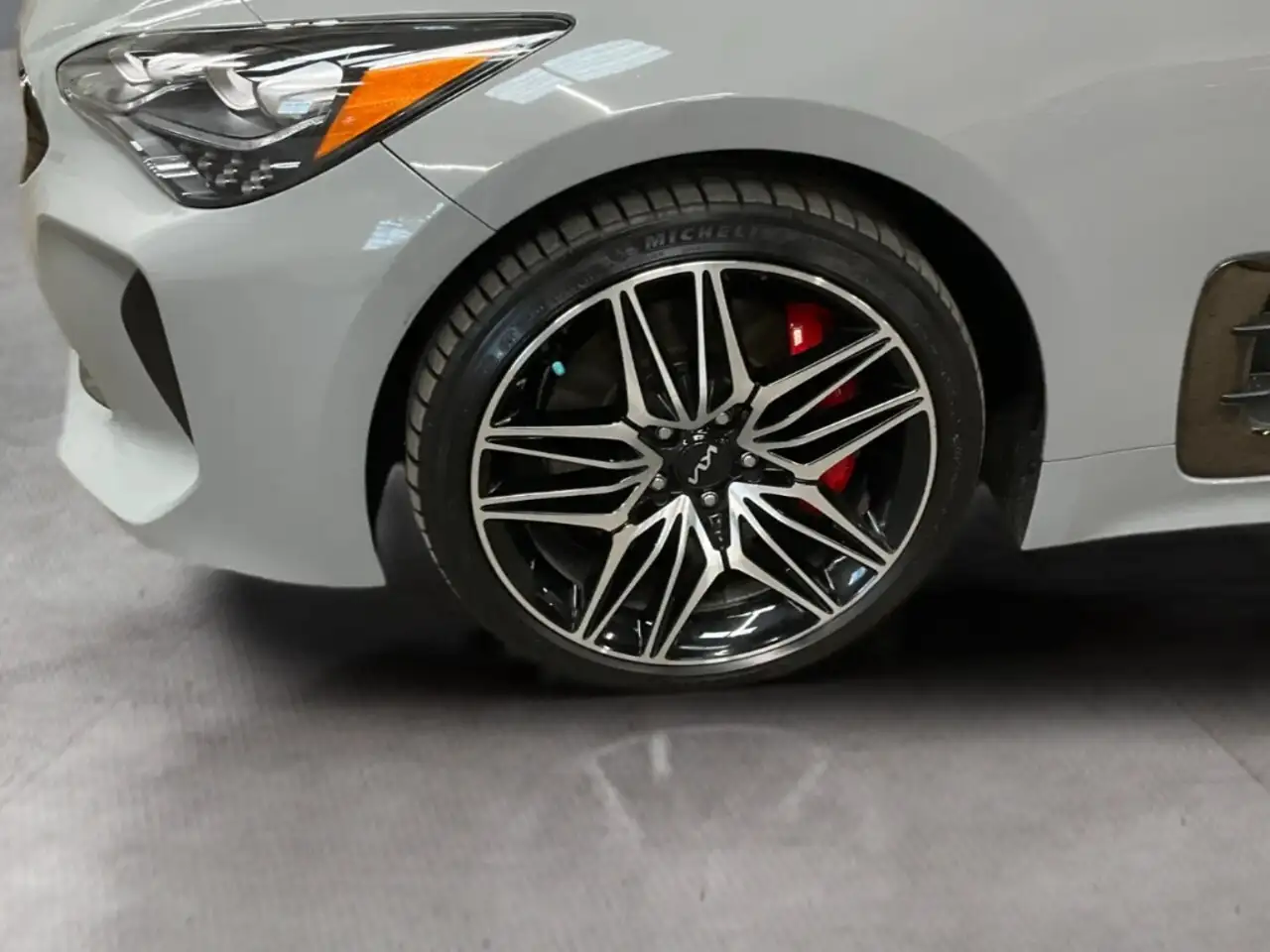 Kia Stinger photo Kia Stinger