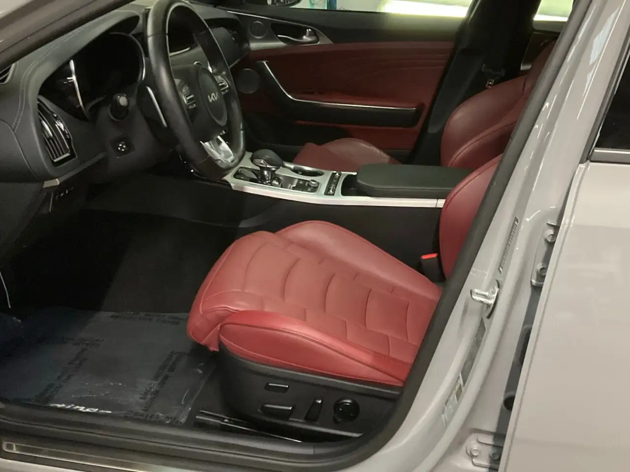 Kia Stinger photo Kia Stinger