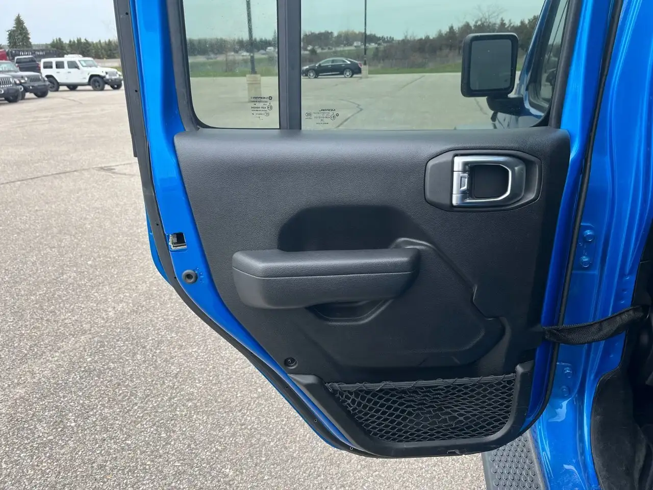 Jeep Wrangler снимка Jeep Wrangler
