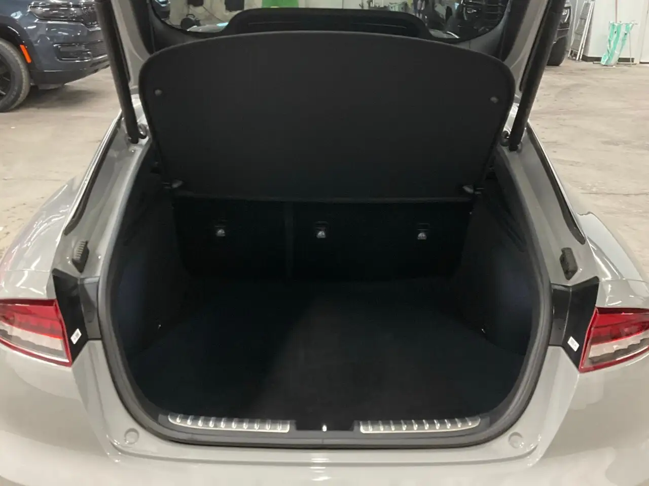 Kia Stinger photo Kia Stinger