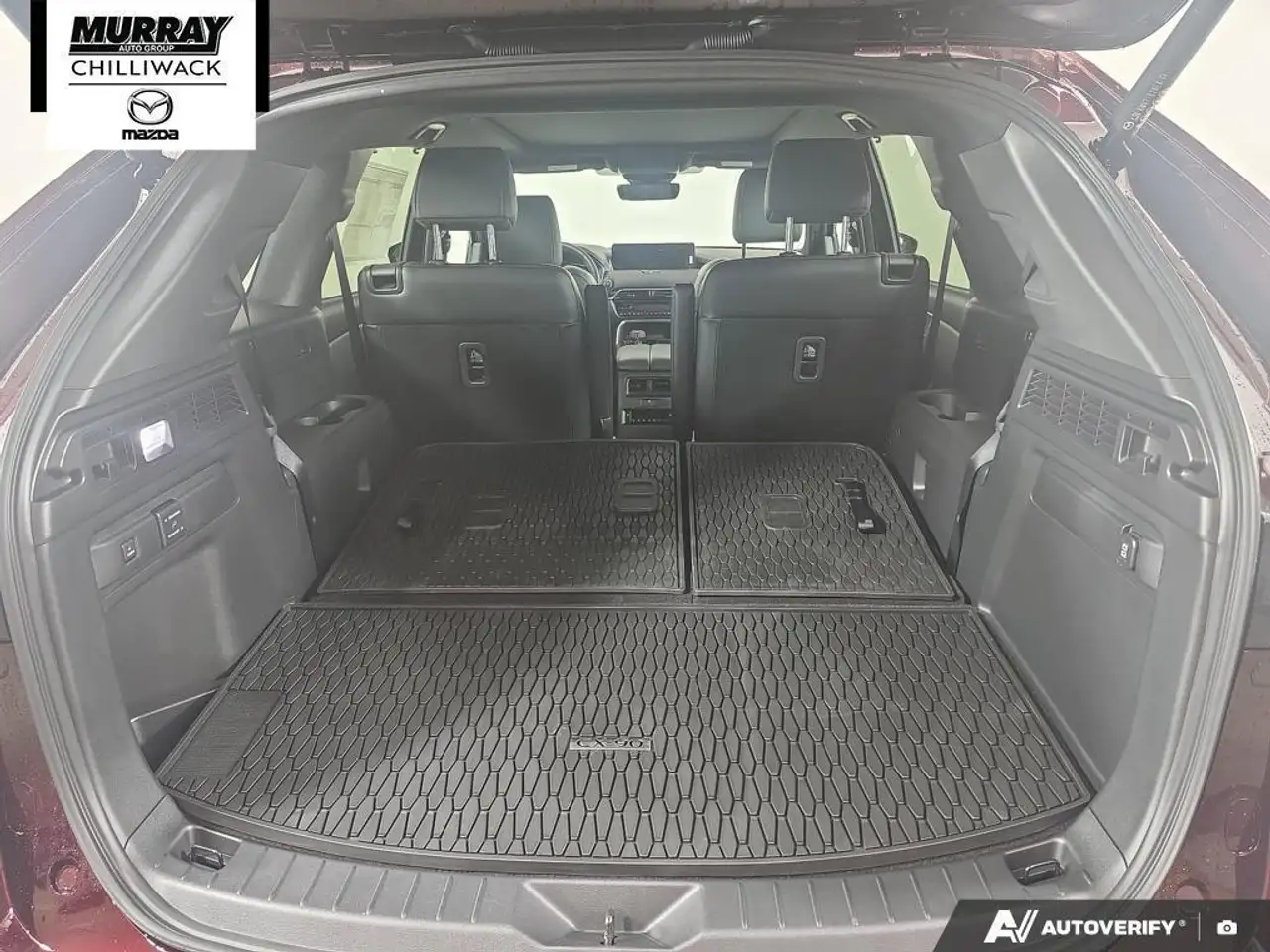 Mazda CX-90 PHEV снимка Mazda CX-90 PHEV