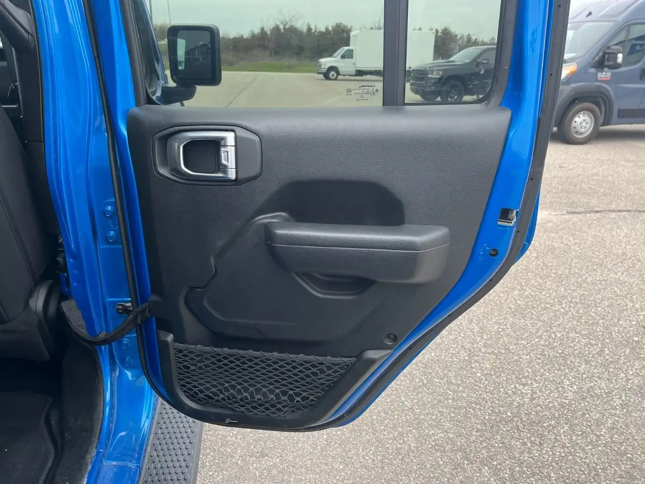 Jeep Wrangler снимка Jeep Wrangler